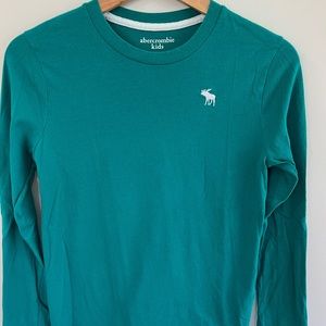 Boys Size 11/12 Abercrombie Kids. Long sleeve tee.